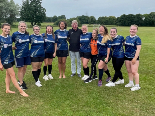 Gusto-Ladies-and-Sir-Kenny