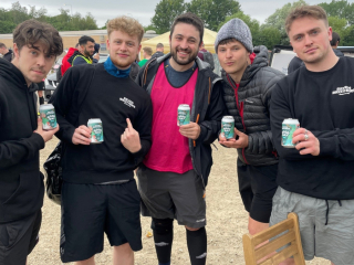 Seven-Bro7hers-drinking-beer